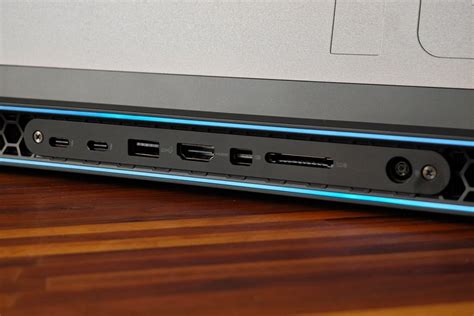 Alienware M18 Yellow Power Button に対する画像結果
