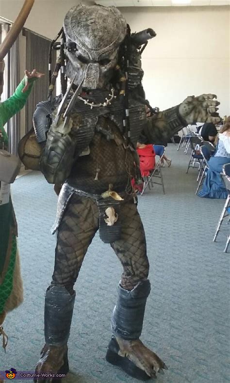 Alien vs. Predator Costume - Photo 4/8