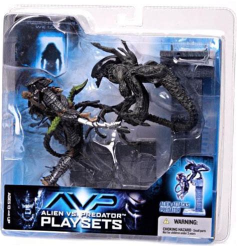 McFarlane Toys Alien vs Predator Alien vs. Predator Movie Playsets ...