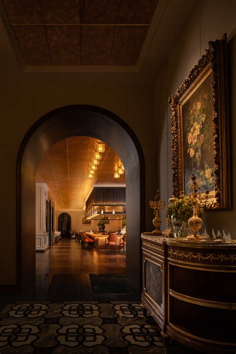 news: xin rong ji is an upscaled restaurant designed to celebrate history and modernity | the design story