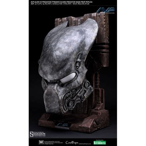 Afbeeldingsresultaten voor Alien vs Predator Pyramid