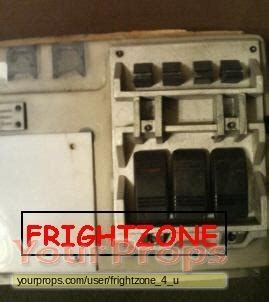 Toradh íomhá ar Alien Console Prop