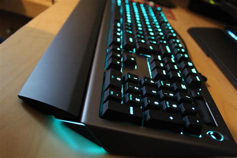 Alienware AW768 Gaming Keyboard Review - VGU