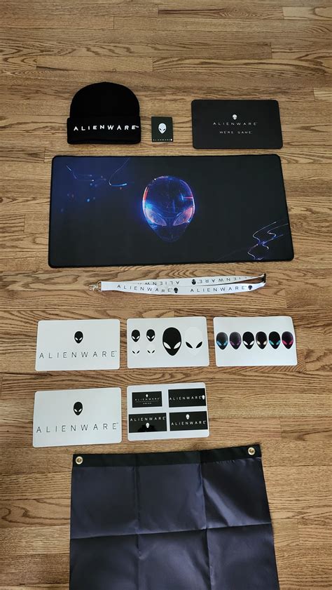 Alienware M18 Yellow Power Button に対する画像結果