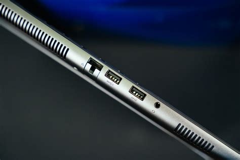 Alienware M18 USB Port に対する画像結果