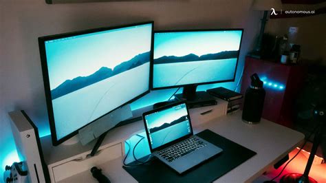 21 Multi-monitor Computer Desk Setup Ideas for Tech Lovers