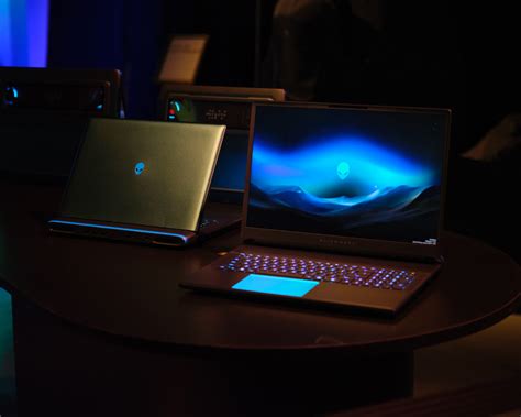 Toradh íomhá ar Alienware Area 51 Side-Panel