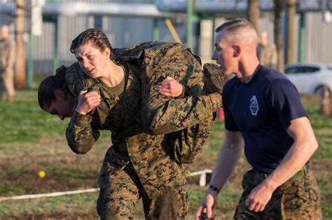 Afbeeldingsresultaten voor USMC Boot Camp