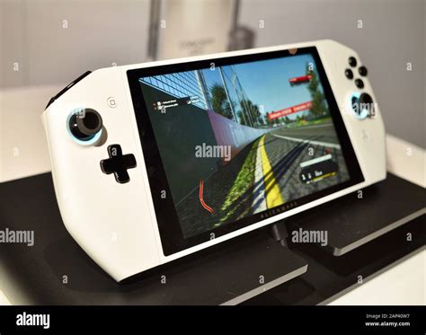 Afbeeldingsresultaten voor Alienware Portable PC