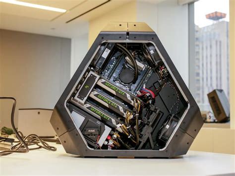 Image result for Alienware PC Pyramide