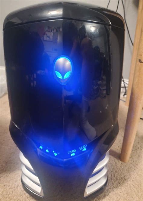 Afbeeldingsresultaten voor Alienware Pyramid Computer Tower