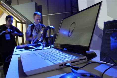 Image result for Alienware M17-R1