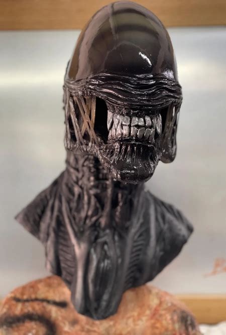 Alien Mask に対する画像結果