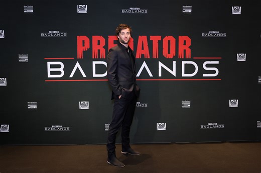 The Synthetic Experience, Interview with Predator: Badlands Actor Cameron Brown – AvP Galaxy Podcast #240 - Alien vs. Predator Galaxy