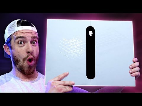 Alienware X17 R2 Unboxing and First Impressions + GAMEPLAY!