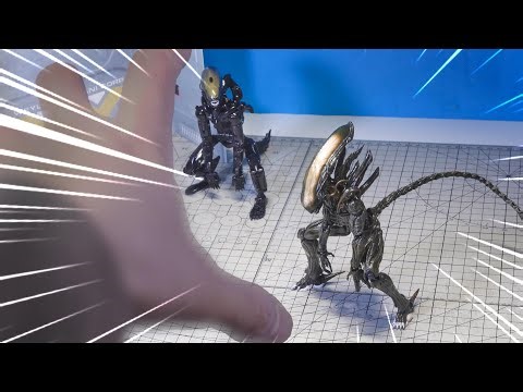 Xenomorph Invasion! 👽 Epic Alien Stop Motion Animation | 52Toys BeastBox