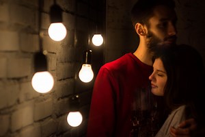 What is a Commitment? 14 Signs You’re in a Loving Committed Relationship