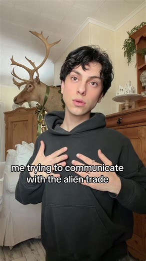 they said HEY GIRL WE COMING SOON. #fyp #alien #funny #mlm #foryoupage | alien