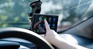 This Android Auto unit works wirelessly and can be installed in seconds in any car