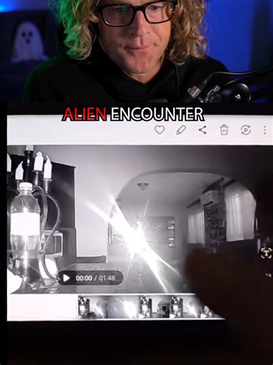 ALIEN ENCOUNTER!? 👽 Credit: light.to.the.trut . . . #haunted #ghosts #ghost #paranormal #scary #horror #reaction #viral #horror #trending #horrorvideos #foryourpage #foryou #fyp #fypage #ghostvideos #uap #ufo #alien #aliens #scaryvideos #cryptid #monster #wespinkston