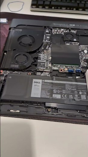 Alienware M18 R1/i9 - upgrading memory from 16GB to 64GB #laptoprepair #windows11 #gaminglaptop