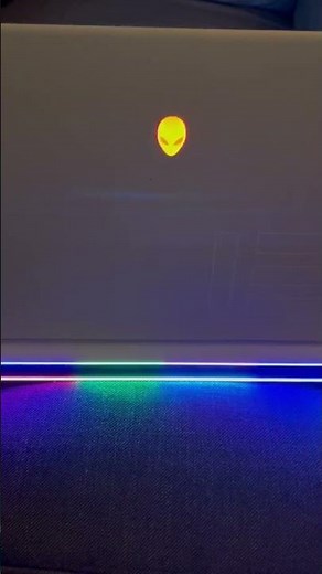 Alienware Laptop - Rainbow Wave Lighting Mode