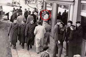 Facebook convinced time travel is real after 'cellphone' spotted in WWII pic