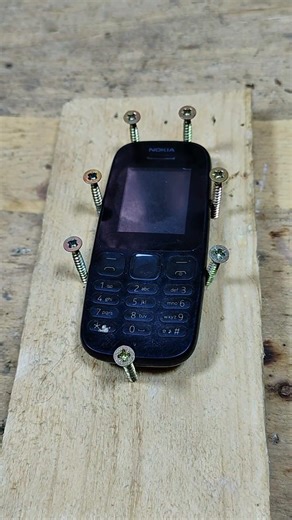 Say goodbye to internet connection problems! In the snowy mountains #diy #invitation