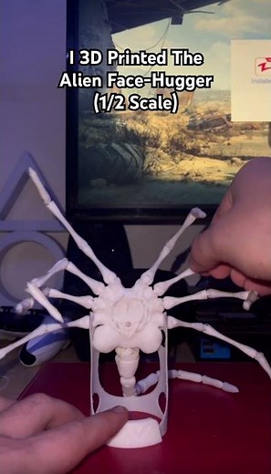 3D Printed Alien Face-Hugger (1/2 Scale)