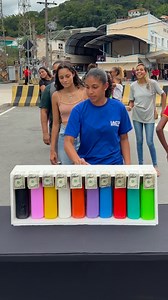 Bottle Color Guessing Game! 🎨🍾 | Larissa Carreiro