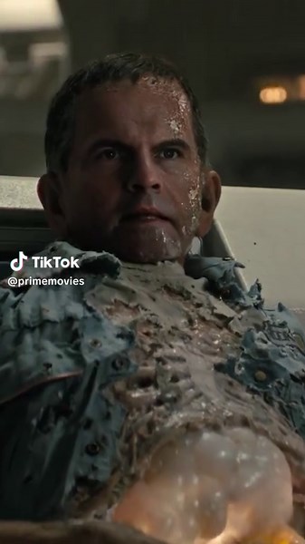 Alien Romulus Movie Clips: Intense Escape Scene