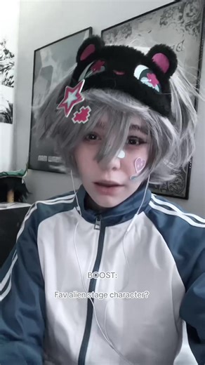 Till from Alien Stage Cosplay