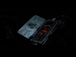 Alien vs. Predator - Pyramid Explosion Escape [HD]