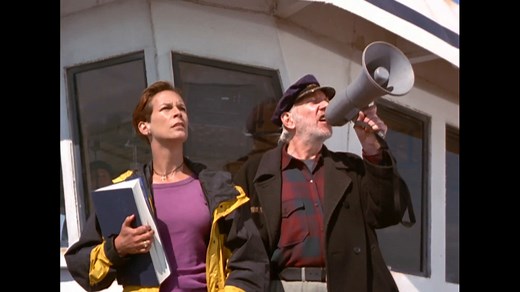 Virus (1999) ⭐ 5.1 | Action, Horror, Sci-Fi