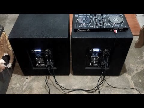 Connections between active subwoofers - Link outputs (1)