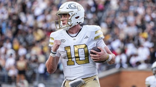Georgia, Georgia Tech each rise one spot in AP top-25 rankings after wins this weekend
