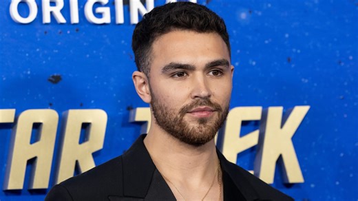 Star Trek actor discusses playing a new alien in Starfleet Academy