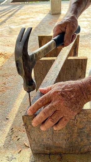 How to make a simple table using old wood