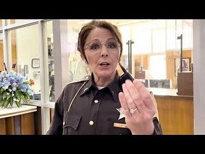 (EPIC FAIL) Cop in indianapolis goes insane over cameraman taking video! First Amendment Audit