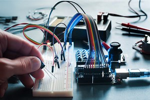 Arduino Tutorials - Programming Electronics Academy