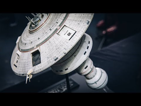 Scale Model Miniatures from Star Wars, Alien, and Star Trek!