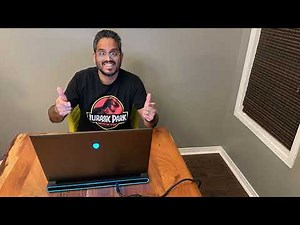 Unboxing the Alienware M18 R1 (4K, Time Lapse)