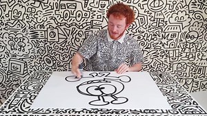 Doodling Anthony the Alien with Mr. Doodle - Alien UFO Art