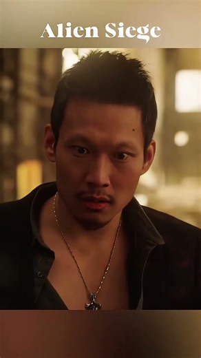 Shocking Alien Conspiracy: Ex-Bodyguard & Fighter’s Desperate Family Rescue!#Films#Movies#Movieclip