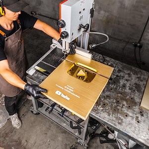 Amazing creation out of a YouTube 1M subs play button! | 5-Minute Crafts Men