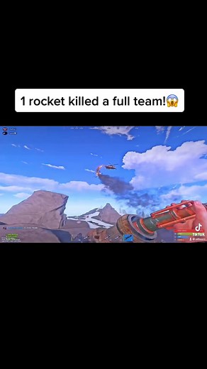 Rust Game: One Rocket Takes Out Entire Team in Shocking Twist!