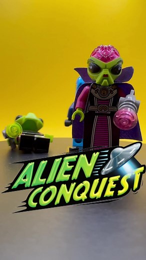 Lego Alien Conquest Theme Builds and Minifigures