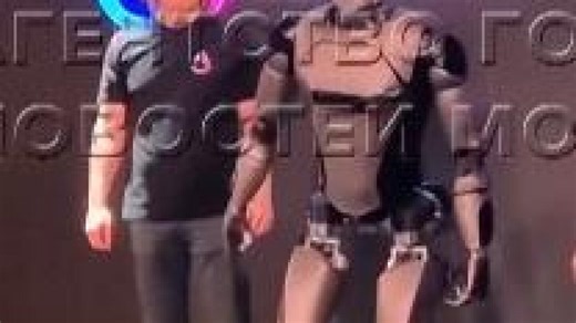 Russian humanoid robot collapses on stage