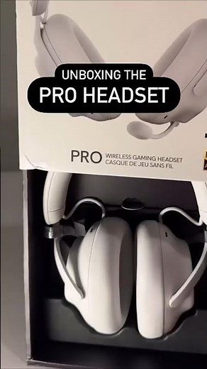 Unboxing the Alienware Pro Headset