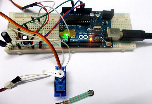 Servo Position Control with Weight (Force Sensor)
